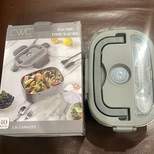 ❤️NEW!!!❤️ Electric Food Warmer. 40 Watts 1.5L Capacity with Carry tote.